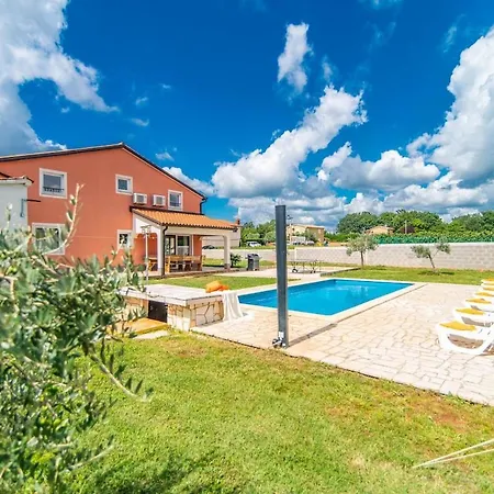 Roza By Kompas Vošteni