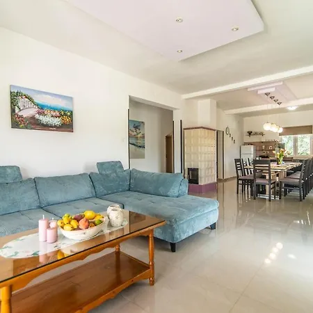 Roza By Kompas * Vošteni