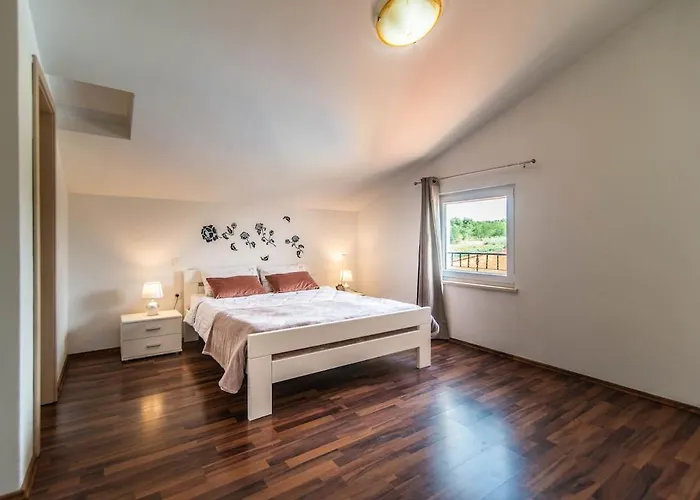 Roza By Kompas Vila *