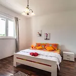 Roza By Kompas Villa Vošteni